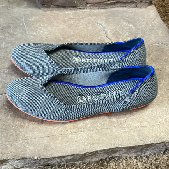 🤩Rothy’s🤩 - Picture 3 of 8